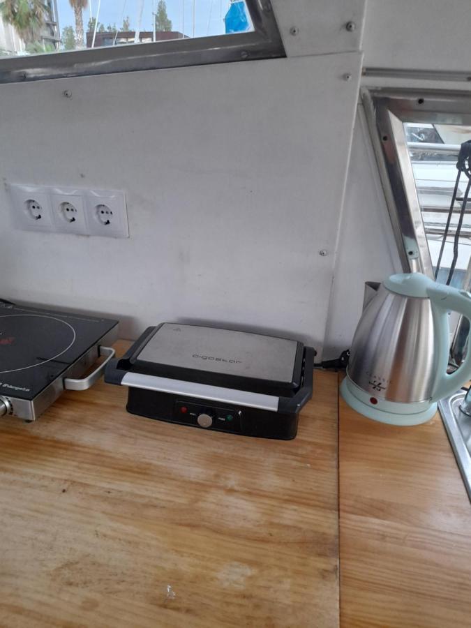 Barco Lucky Otel Sant Adria de Besos Dış mekan fotoğraf